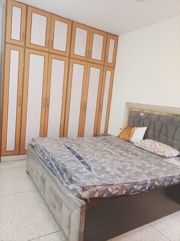 Bedroom in 3 BHK Builder Floor at Unitech South City II, Sector 50 – for Rent