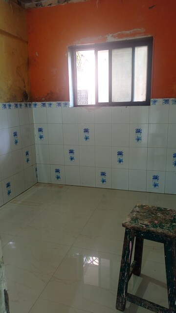 Room in 2 BHK Apartment at Dombivli West – for Rent