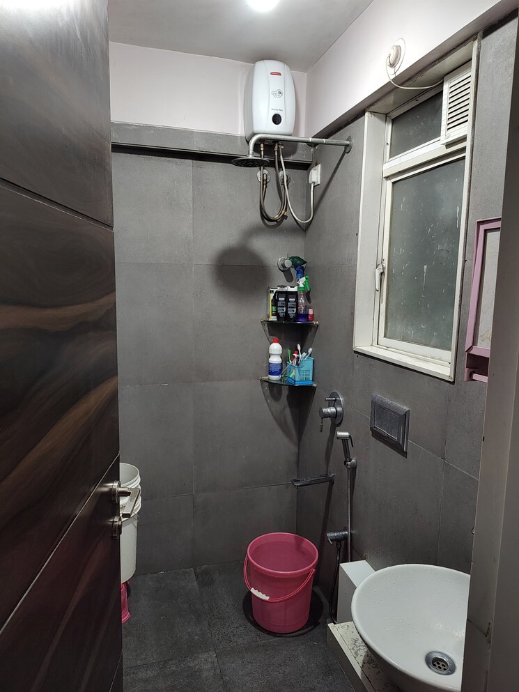 Bathroom, anurag-chs-kurla 3 Bedroom 900 Sq.Ft. Apartment In Kurla West Mumbai 8024373