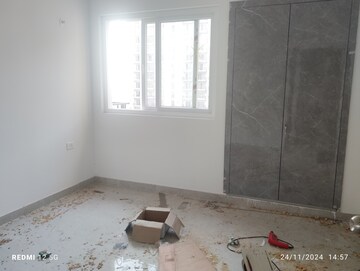 Room in 3 BHK Apartment at ATS Le Grandiose, Sector 150 – for Rent