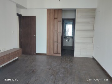 Room in 3 BHK Apartment at ATS Le Grandiose, Sector 150 – for Rent