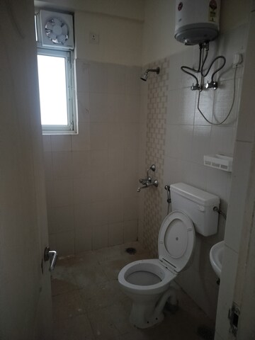 Master Bedroom in 2 BHK Apartment at Shree Vardhman Mantra, Sector 67 – for Rent