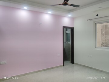 Room in 3 BHK Apartment at ATS Le Grandiose, Sector 150 – for Rent