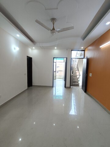 Room in 1 BHK Builder Floor at Malviya Nagar – for Rent