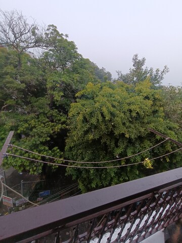 2 BHK Builder Floor – Garden View at Malviya Nagar - for Rent