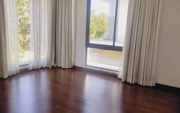 4 BHK Apartment For Rent in Embassy Oasis, Frazer Town