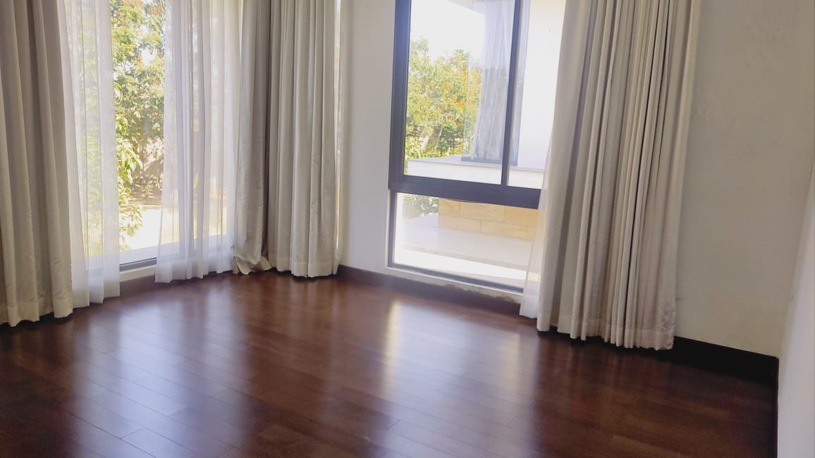 4 BHK + Servant Room Apartment For Rent in Prestige Fairfield