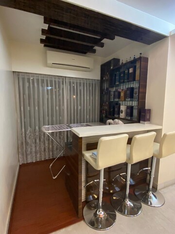 Master Bedroom in 3 BHK Apartment at Richmond Town – for Rent