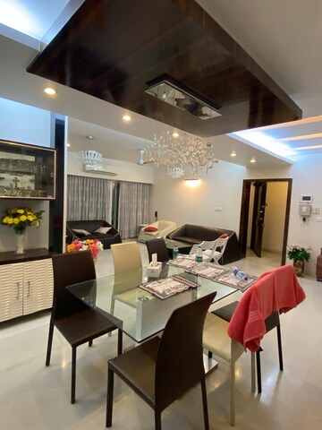 Master Bedroom in 3 BHK Apartment at Richmond Town – for Rent