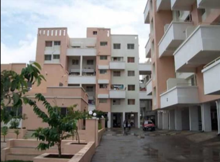 2 BHK + Pooja Room 1150 Sq.Ft. Builder Floor in Gera Greensville