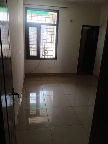 Room in 2 BHK Apartment at Ambala Highway – for Rent