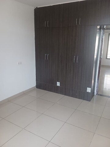 Room in 2 BHK Apartment at Ambala Highway – for Rent