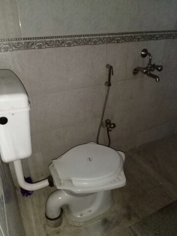 Bathroom in 2 BHK Apartment at Yeshwanthpur – for Rent