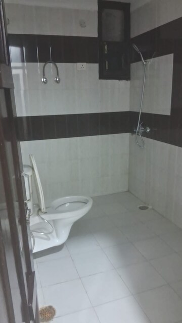 Bathroom in 2 BHK Apartment at Peer Mucchalla – for Rent