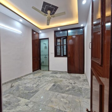 Bedroom in 1 BHK Builder Floor at Khirki Extension – for Sale