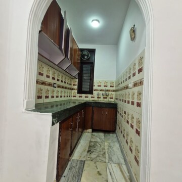 Furnished Amenities in 1 BHK Builder Floor at Khirki Extension – for Sale