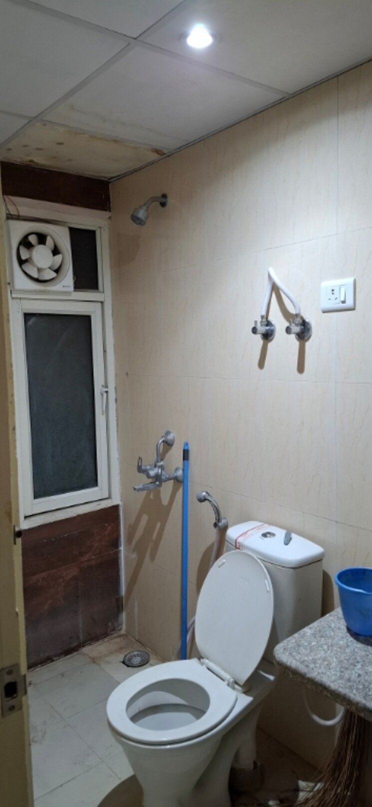 Bathroom, mahagun-mantra-ii 2 Bedroom 850 Sq.Ft. Apartment In Sector 10 Greater Noida Greater Noida 8024784