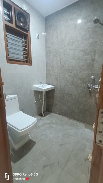 Bathroom in 1 BHK Builder Floor at Chhajjupur – for Rent