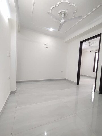 Room in 1 BHK Builder Floor at Chhajjupur – for Rent