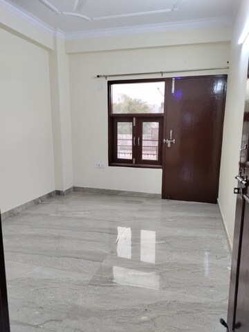 Room in 1 BHK Builder Floor at Chhajjupur – for Rent
