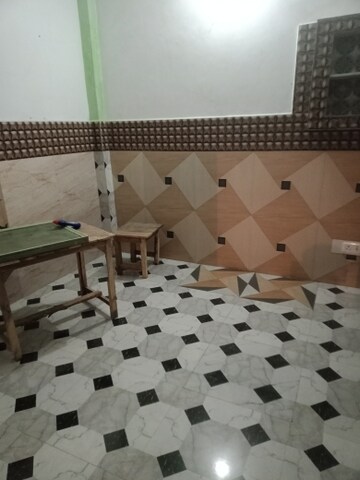 Master Bedroom in 2 BHK Villa at Aliganj – for Rent