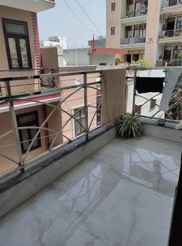 Balcony in 1 BHK Builder Floor at Chhajjupur – for Rent