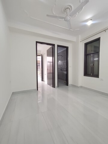 Room in 1 BHK Builder Floor at Chhajjupur – for Rent