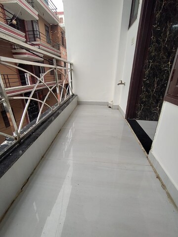 Balcony in 1 BHK Builder Floor at Chhajjupur – for Rent