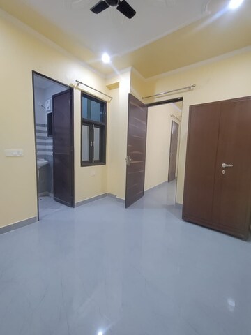 Room in 2 BHK Builder Floor at Chhajjupur – for Rent