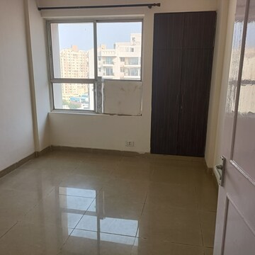 Room in 2 BHK Apartment at Eros Wembley Estate, Sector 50 – for Rent