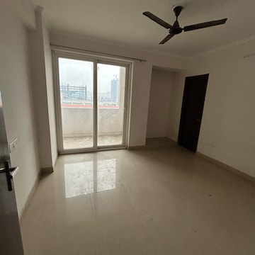 Room in 3.5 BHK Apartment at Amrapali Riverview, Amrapali Leisure Valley – for Rent