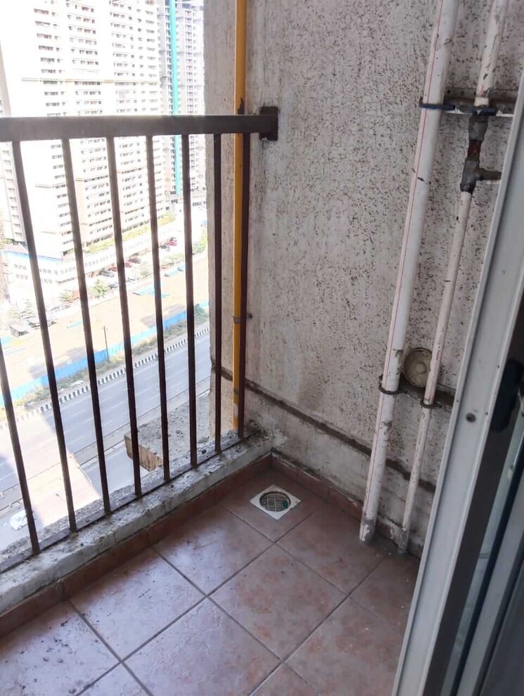 Balcony, marathon-nexzone 2 Bedroom 850 Sq.Ft. Apartment In New Panvel Navi Mumbai 8024859