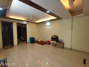 Room in 3 BHK Builder Floor at Chhajjupur – for Rent