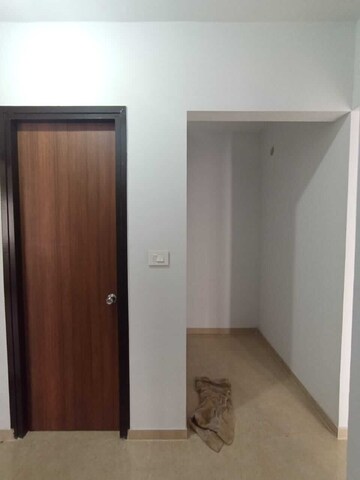 Room in 1.5 BHK Apartment at Lodha Palava City, Dombivli East – for Rent