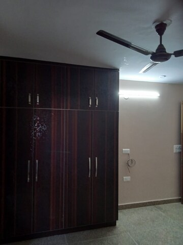 Furnished Amenities in 3 BHK Builder Floor at Sector 14 – for Rent