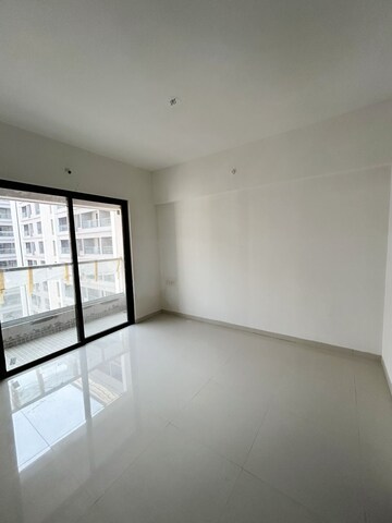 Room in 2 BHK Apartment at Roshan Milestone, Tathawade – for Sale