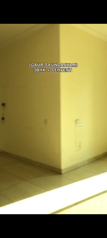 Room in 3.5 BHK Apartment at Gaur Saundaryam, Tech Zone 4 Greater Noida – for Rent