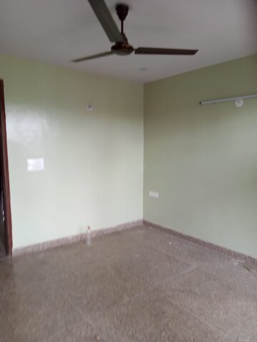 Room in 3 BHK Builder Floor at Sector 14 – for Sale