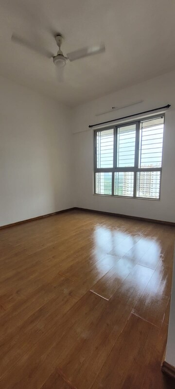 Room in 2.5 BHK Apartment at Lodha Palava City, Dombivli East – for Rent