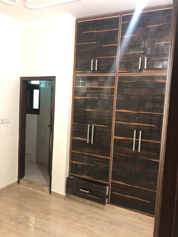 Room in 2 BHK Apartment at Khirki Extension – for Rent