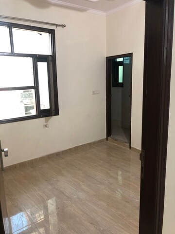 Room in 2 BHK Apartment at Khirki Extension – for Rent
