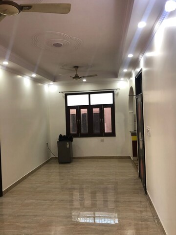 Room in 2 BHK Apartment at Khirki Extension – for Rent