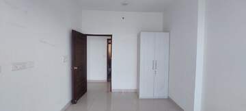 Room in 3 BHK Apartment at Mahagun Mirabella, Sector 79 – for Rent