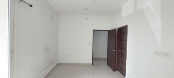 Room in 3 BHK Apartment at Mahagun Mirabella, Sector 79 – for Rent