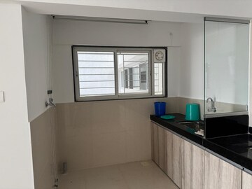 Room in 2 BHK Apartment at Shree Venkatesh Graffiti Glover, Keshav Nagar – for Rent