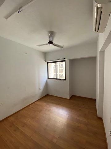 Room in 2.5 BHK Apartment at Lodha Palava City, Dombivli East – for Sale
