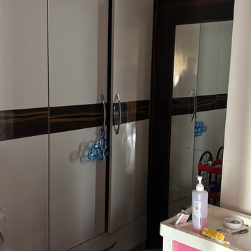 Furnished Amenities in 3.5 BHK Apartment at Unitech The Residences Gurgaon, Islampur – for Rent