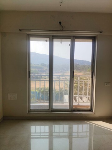 Room in 2 BHK Apartment at Vihang Vermont, Ghodbunder Road – for Rent