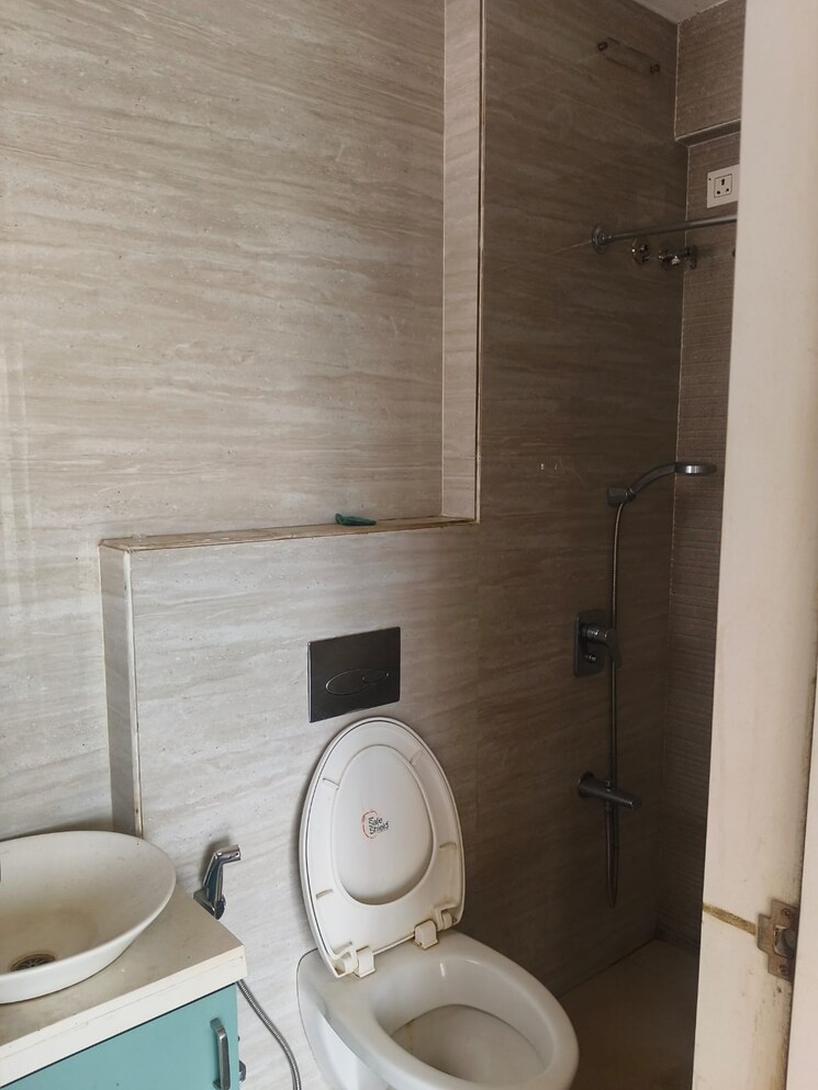Bathroom, vihang-vermont 2 Bedroom 750 Sq.Ft. Apartment In Ghodbunder Road Thane 8025211