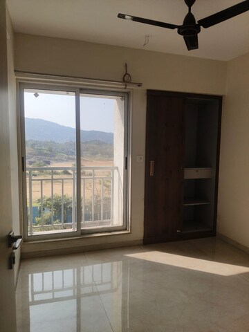Room in 2 BHK Apartment at Vihang Vermont, Ghodbunder Road – for Rent